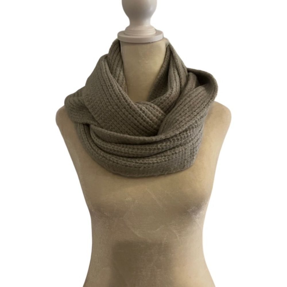 Gray Infiniti Soft Scarf